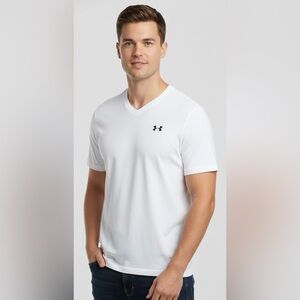 Mens Medium Under Armour Classic White V-Neck Tee with Black Logo
